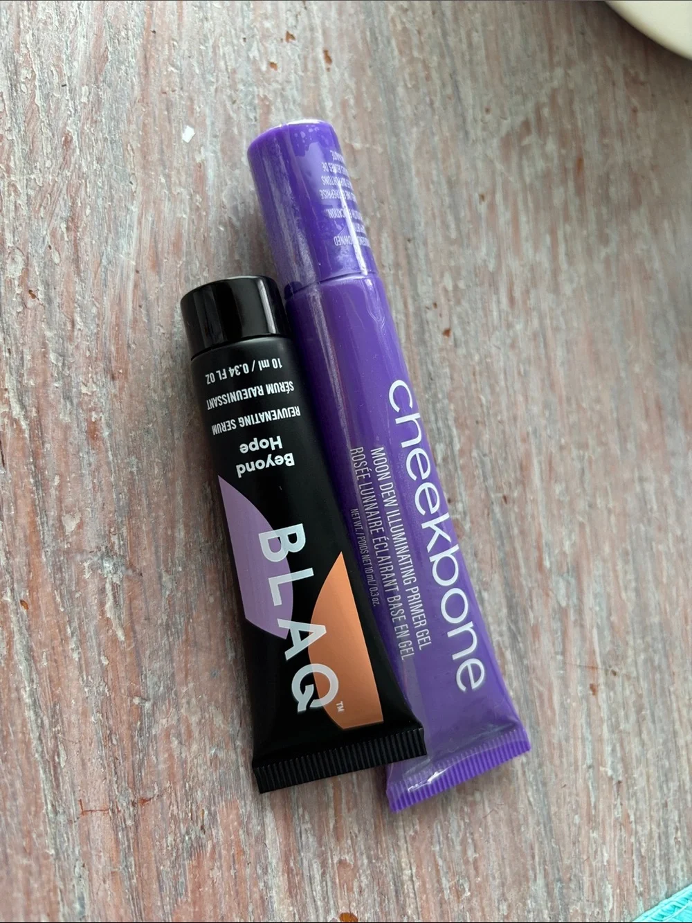 Cheekbone Moon Dew Illuminating Primer Gel - Purple